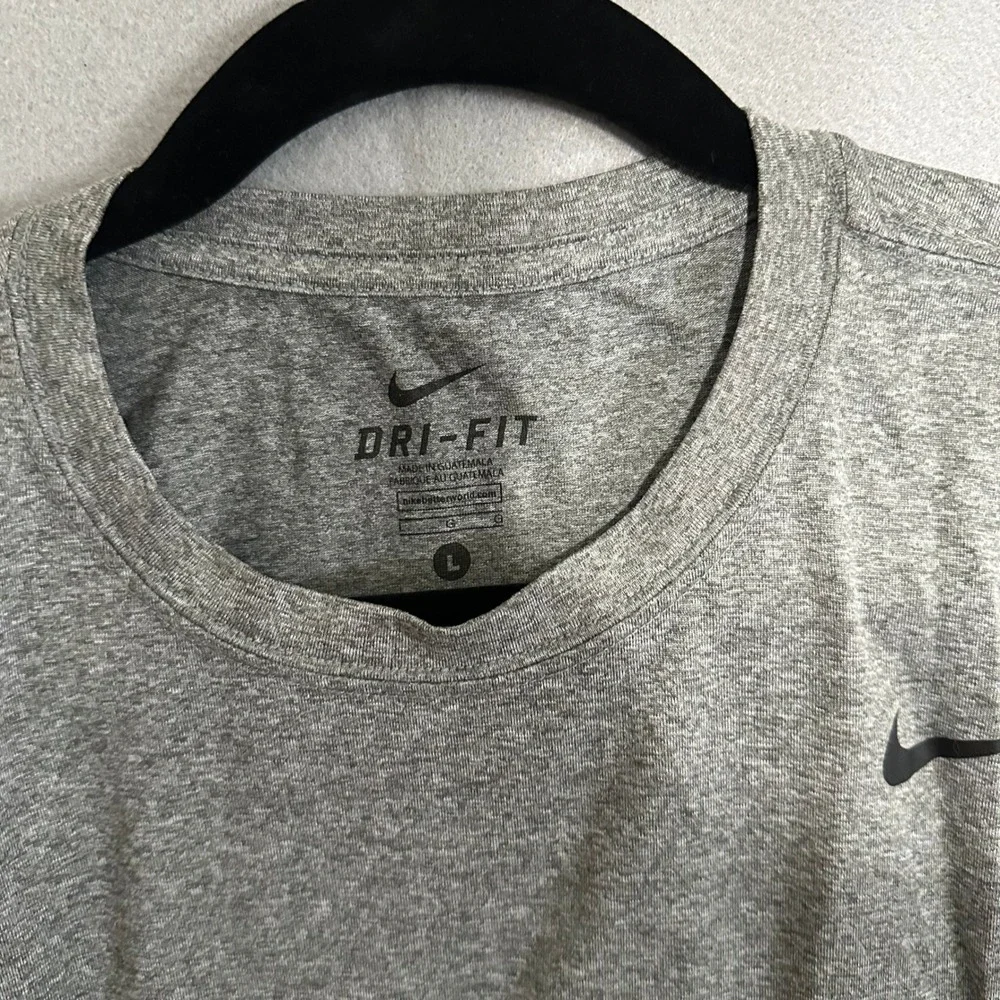 Nike Dri-FIT Mens Long Sleeve Training Shirt Heather Grey Large Gym Running Top